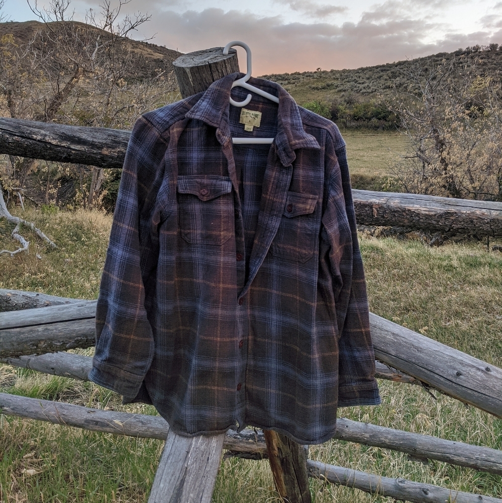 Navy blue and light blue flannel shirt men's large